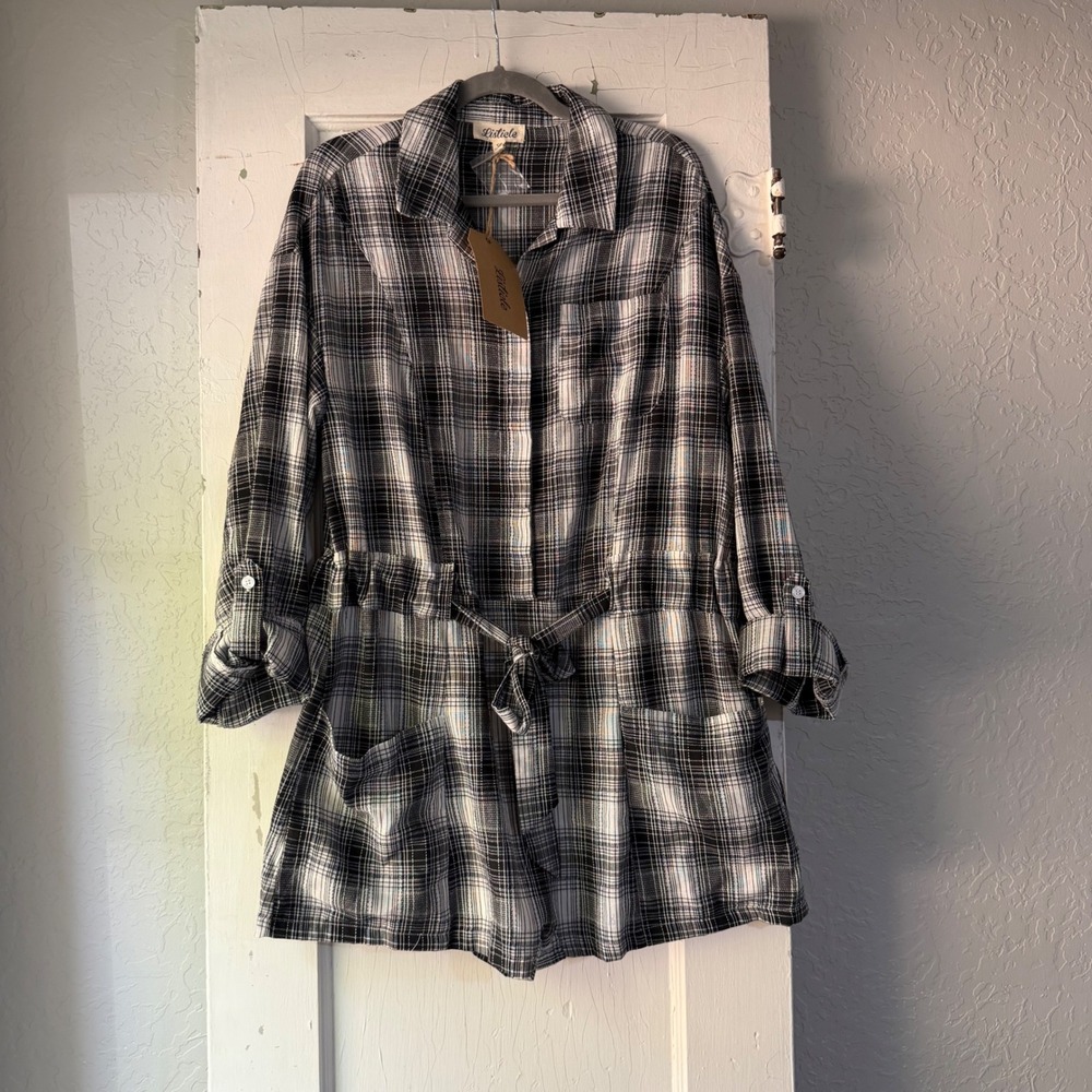 Listicle Womens Large Black White Plaid Long Sleeve Belted Button Romper NWT